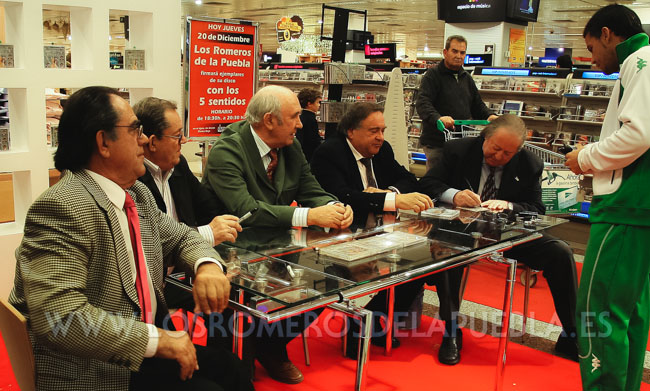 Firma de discos del año 2008 en El Corte Inglés.