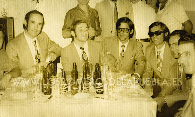 De celebración con algunas amistades, año 1972.